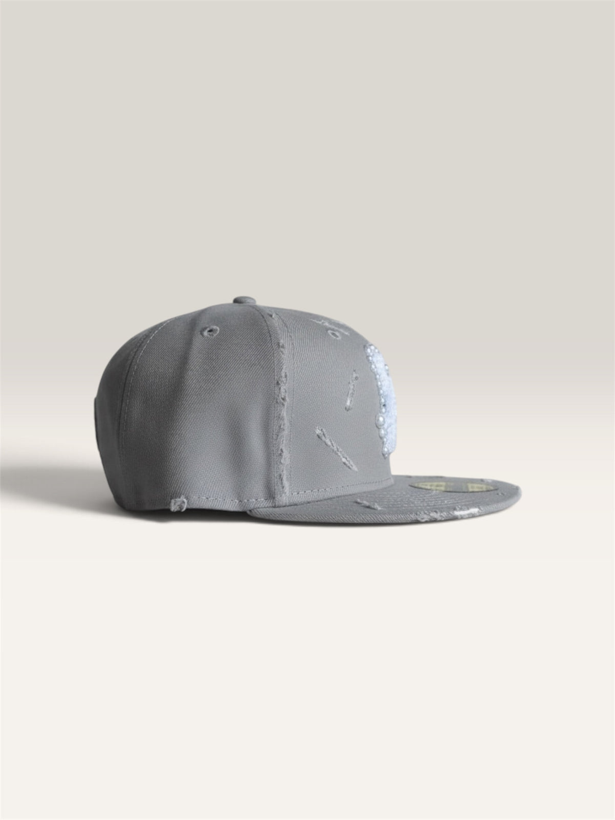 SOSACUSTOMS "Lightgrey Distressed Cap" – Customized New Era Cap