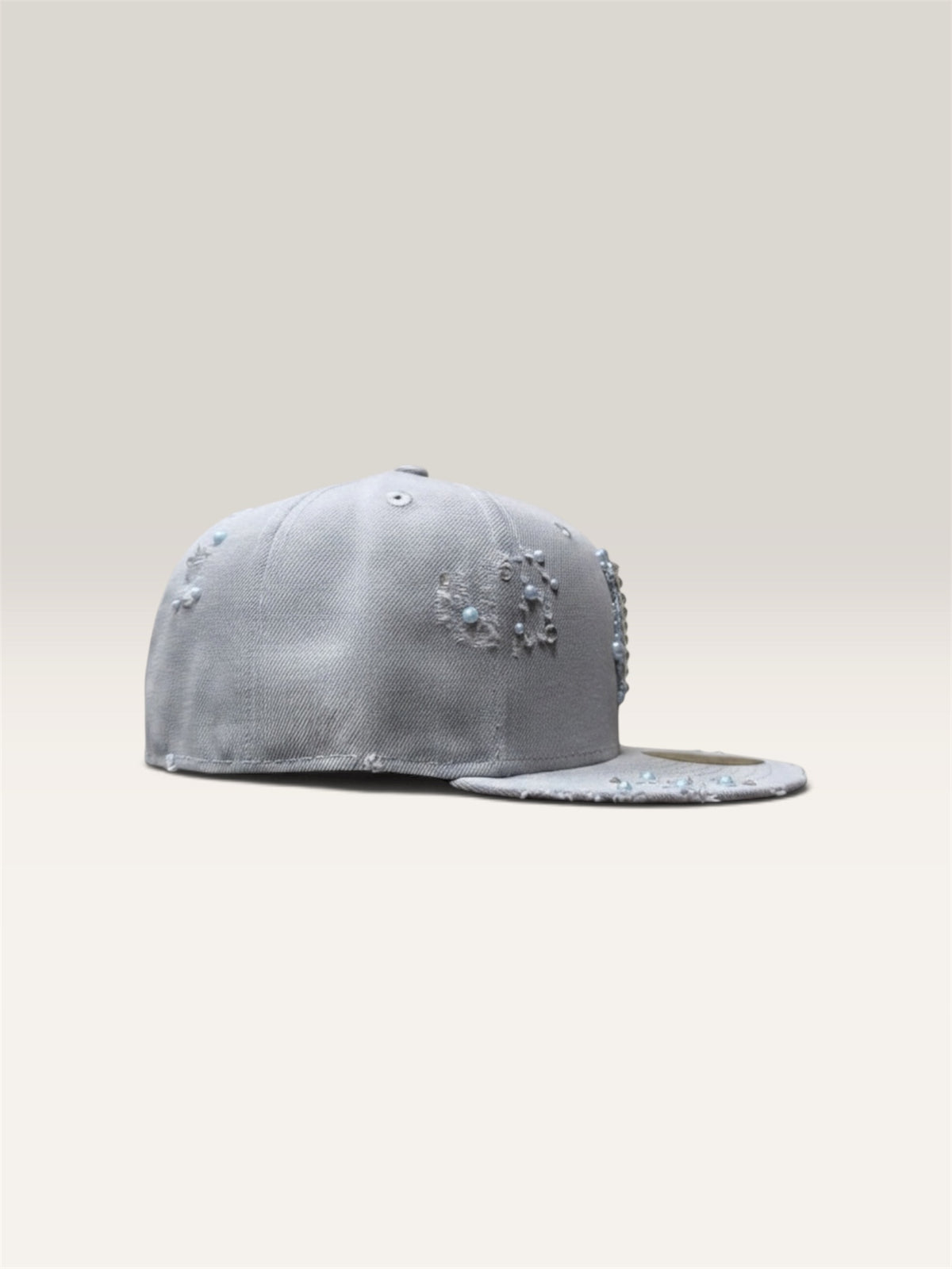 SOSACUSTOMS "Lightgrey Pearl Cap" – Customized New Era Cap